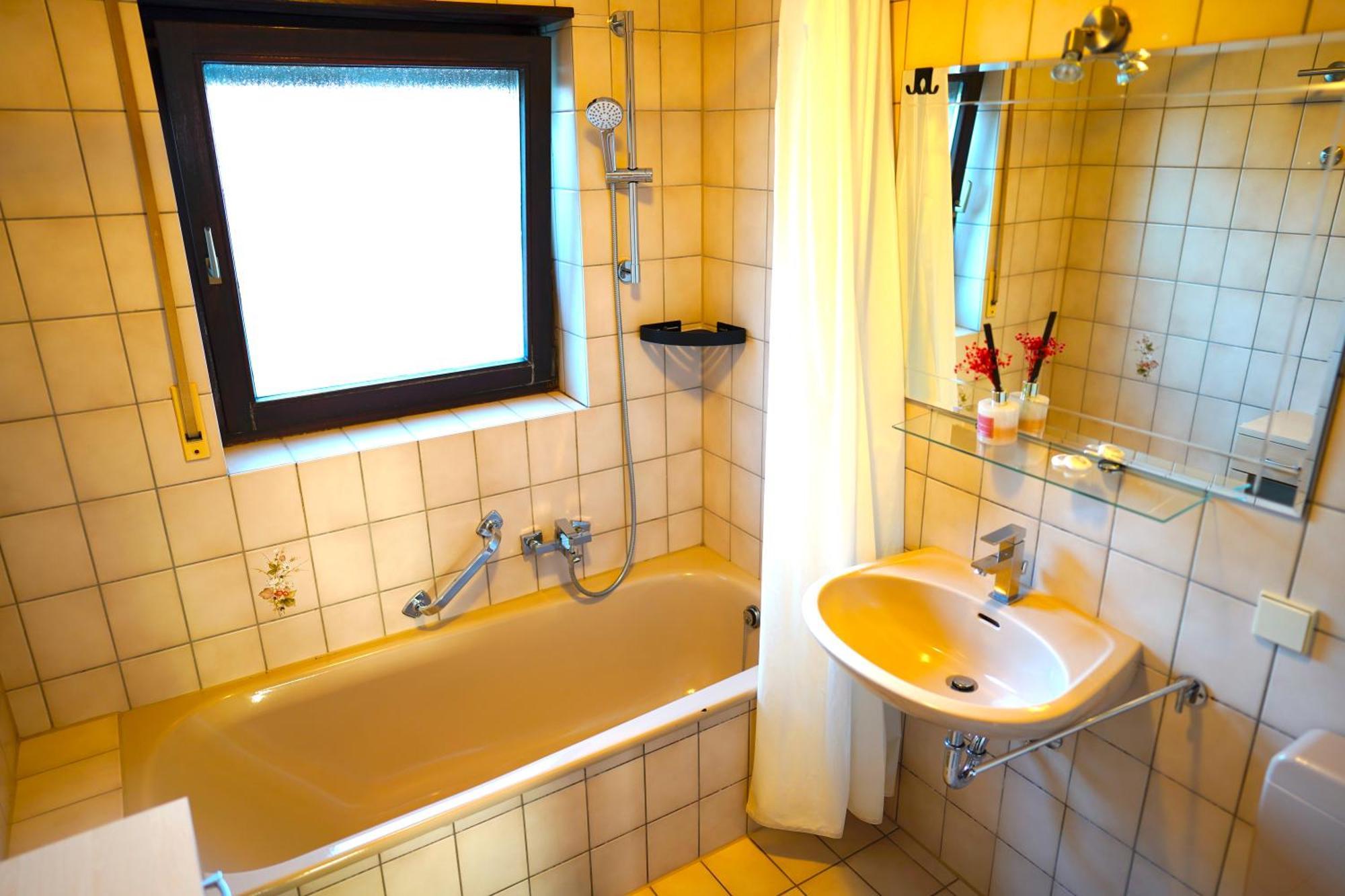 Grosse Ferienwohnung, Apartment In Leimen Wehome Komfort Extérieur photo